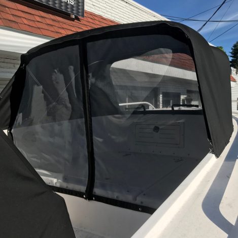 bow Spray Hood with aft curtain enclosure