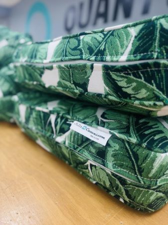 green cushions